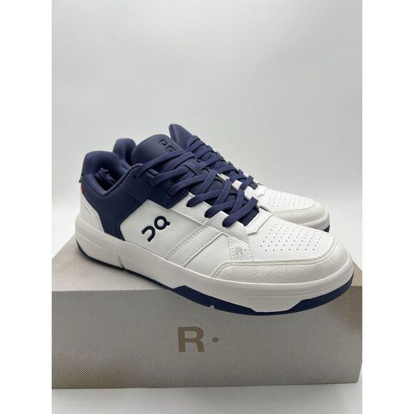 On The Roger Clubhouse Men Tennis Shoe Size 8.5 Color White & Acai New in Box * - Picture 3 of 10